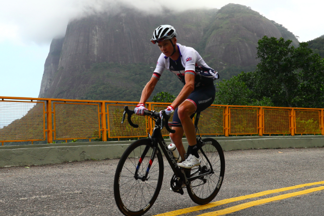 El británico Chris Froom entrenando en Rio de Janeiro días antes de los Juegos. (Foto: Getty Images/Ezra Shaw)